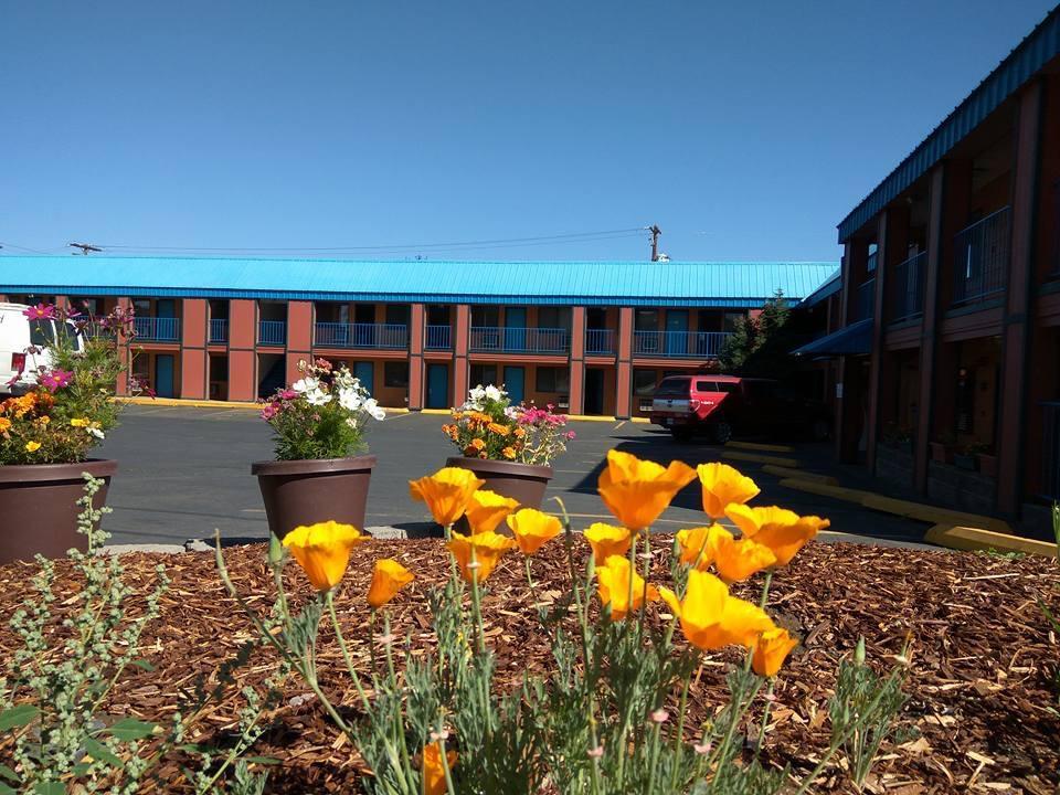 Motel West ベンド エクステリア 写真