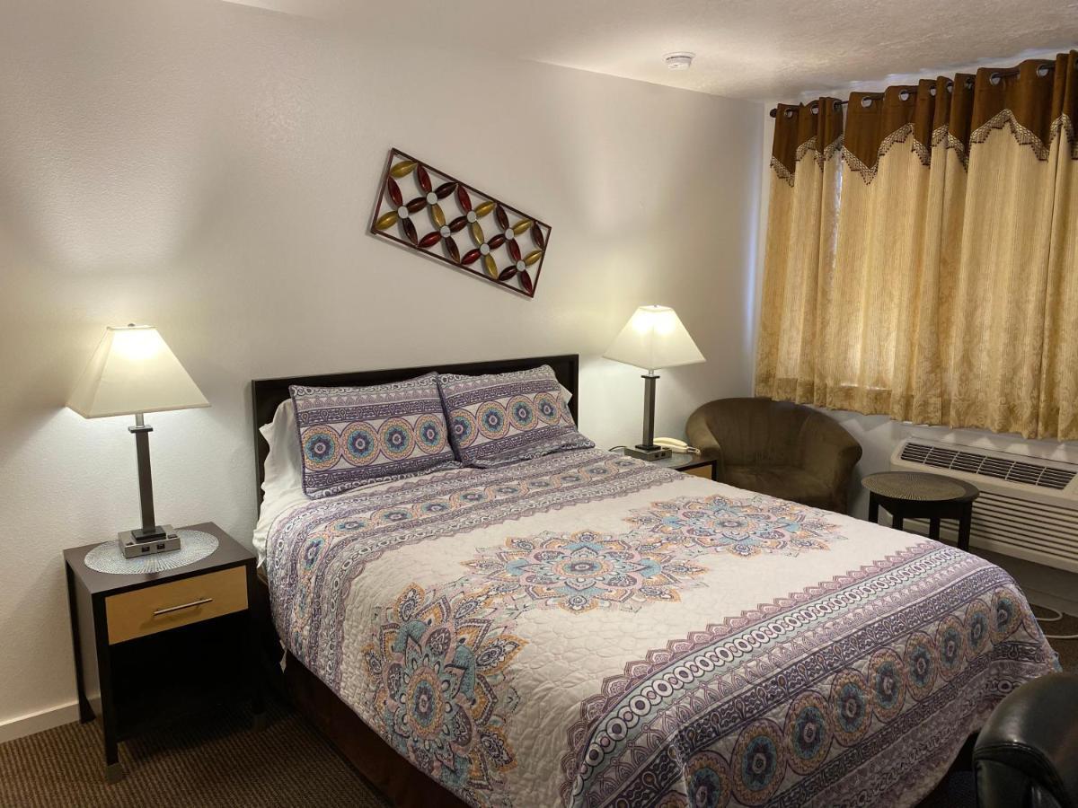 Motel West ベンド エクステリア 写真